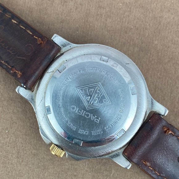 Vintage 2 Tone Eddie Bauer Sport Watch Rotating Coin Bezel, Date, 8" Brown Strap - Picture 7 of 8